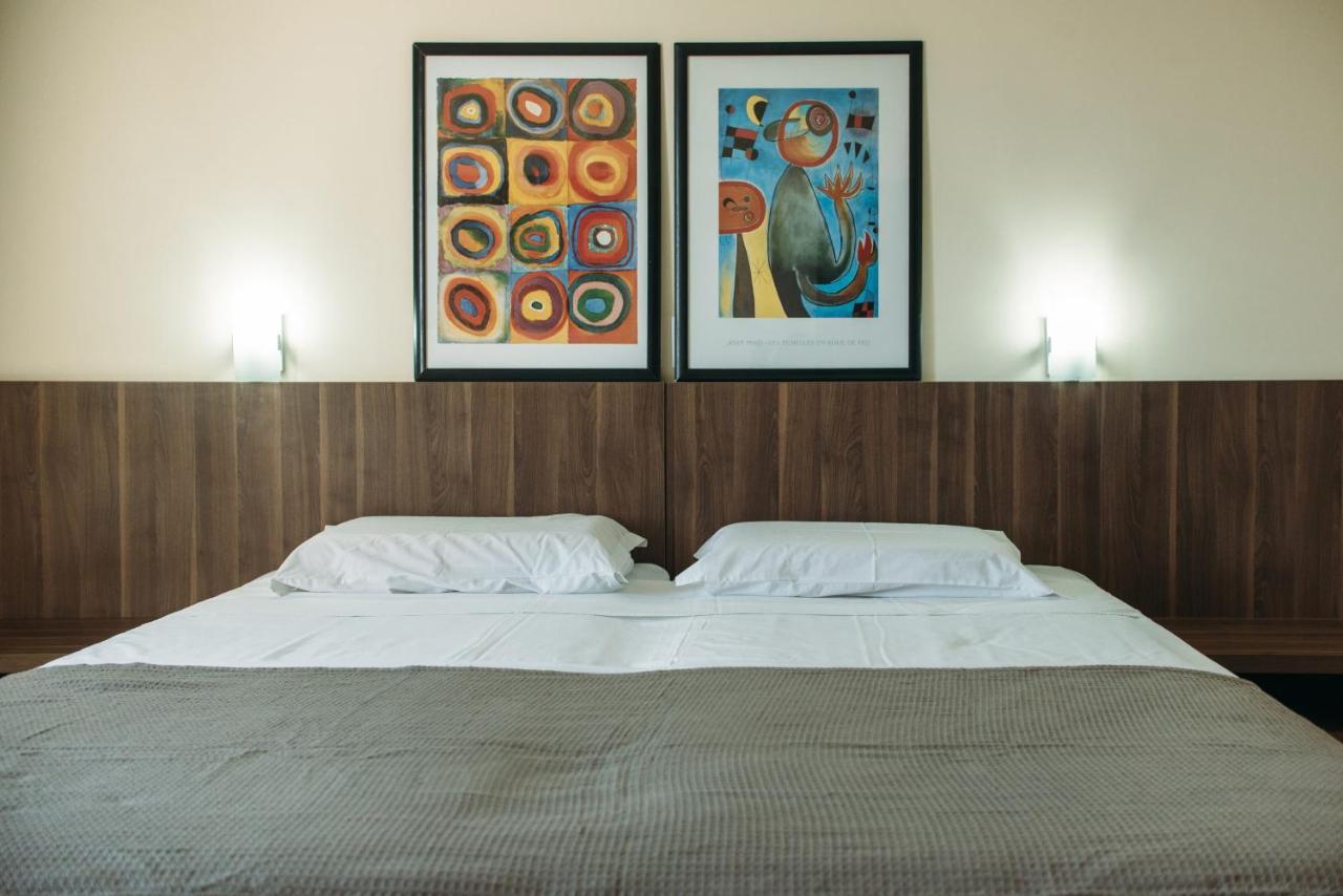 Hotel Cavera Alegrete Eksteriør bilde