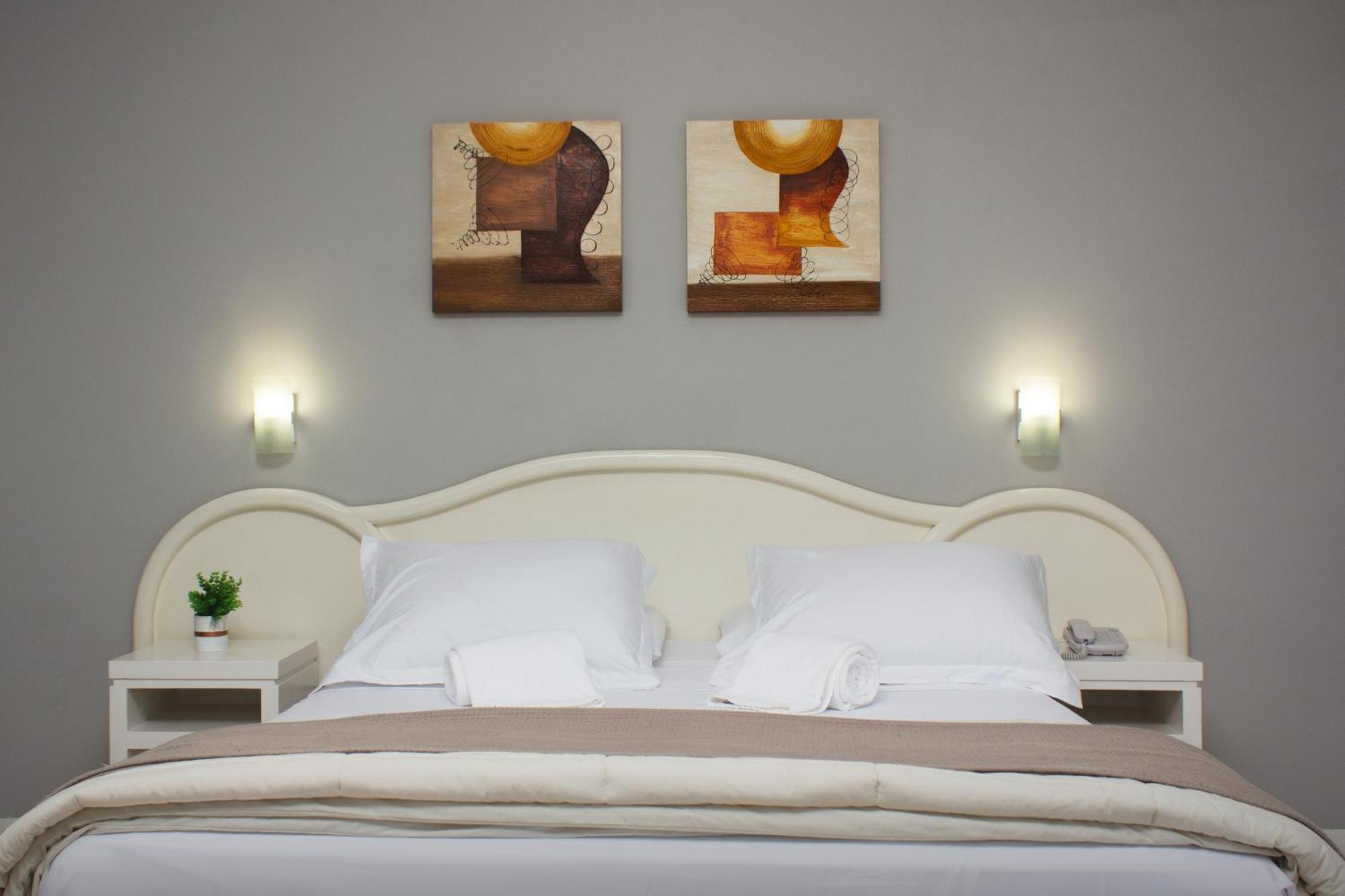 Hotel Cavera Alegrete Eksteriør bilde