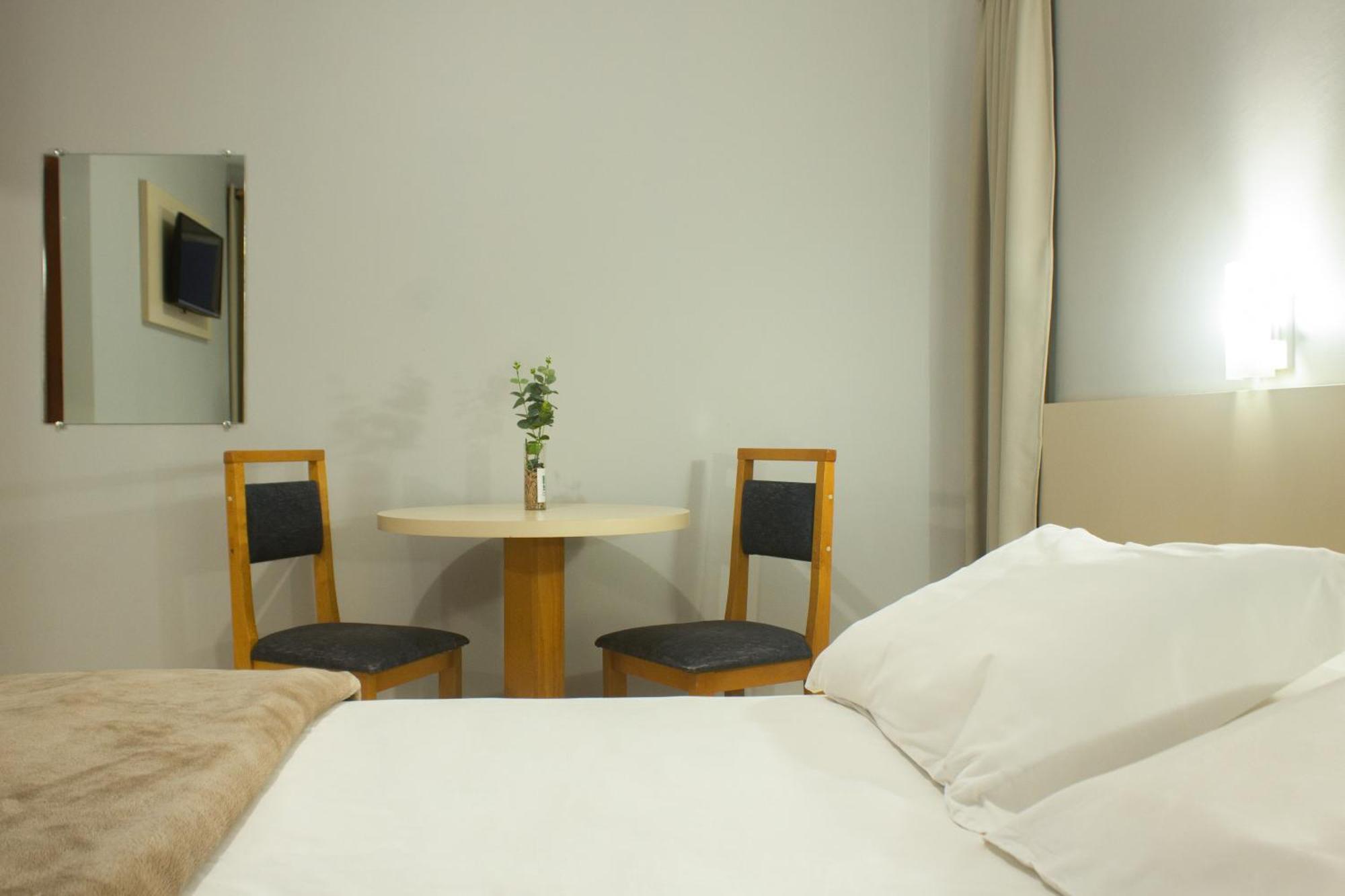 Hotel Cavera Alegrete Eksteriør bilde